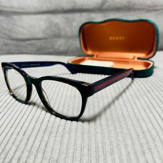 Gucci - 【新品】グッチ 伊達メガネvブラック インターロッキング