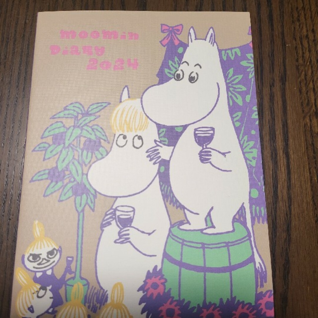 MOOMIN(ムーミン)のムーミンダイアリー　2024 インテリア/住まい/日用品の文房具(カレンダー/スケジュール)の商品写真