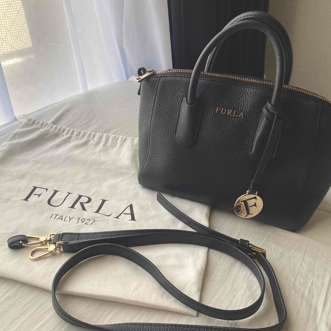 最終お値下げ【美品】FURLA バッグ ショルダー 巾着付き - ショルダー