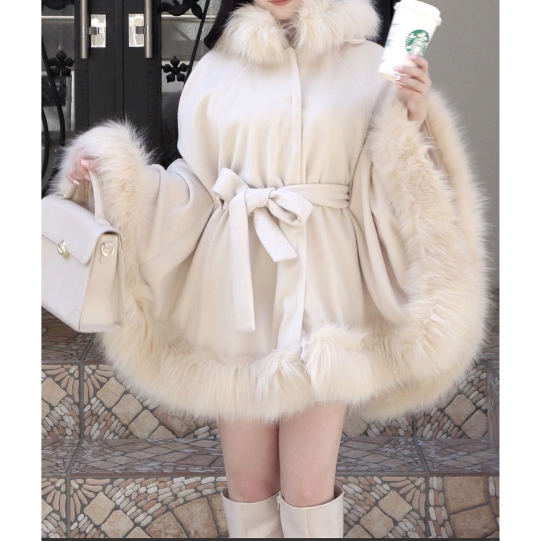 ROYAL PARTY フードファーケープコート の通販 by 、|ラクマ