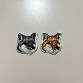 メゾンキツネ風　ワッペン　ハンドメイド　刺繍　アイロンワッペン　ダブルフォックス(その他)