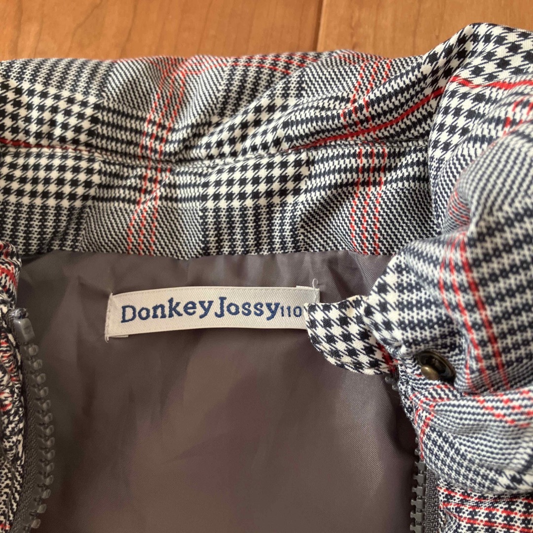 Donkey Jossy(ドンキージョシー)のDonkeyJossy ダウンベスト　110cm キッズ/ベビー/マタニティのキッズ服女の子用(90cm~)(ジャケット/上着)の商品写真