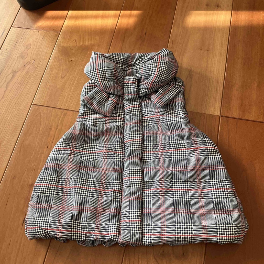 Donkey Jossy(ドンキージョシー)のDonkeyJossy ダウンベスト　110cm キッズ/ベビー/マタニティのキッズ服女の子用(90cm~)(ジャケット/上着)の商品写真