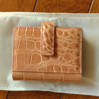 二つ折り財布　クロコダイル革　ピンク(財布)