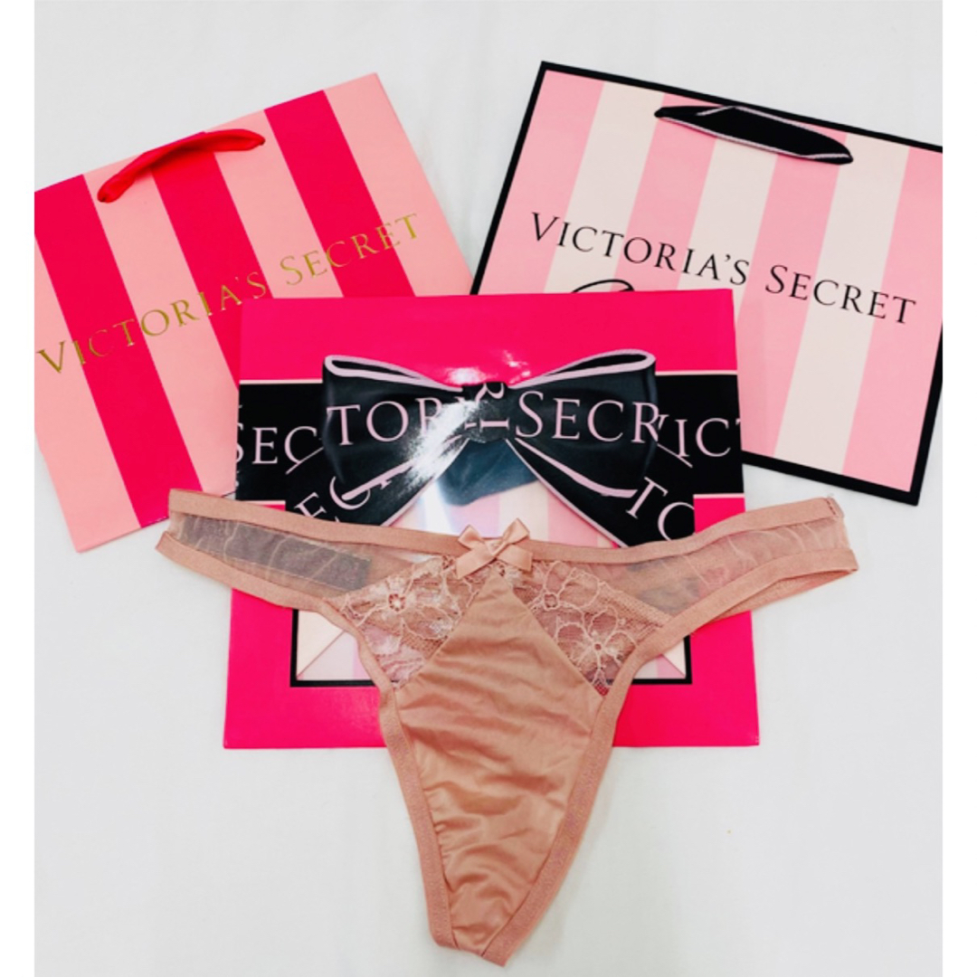 Victoria's Secret(ヴィクトリアズシークレット)の新品未使用　Victoria’s Secret  Vストリングス レディースの下着/アンダーウェア(ショーツ)の商品写真