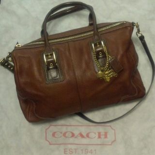 コーチ(COACH)のCOACH柔らかレザーショルダーバッグ(ショルダーバッグ)