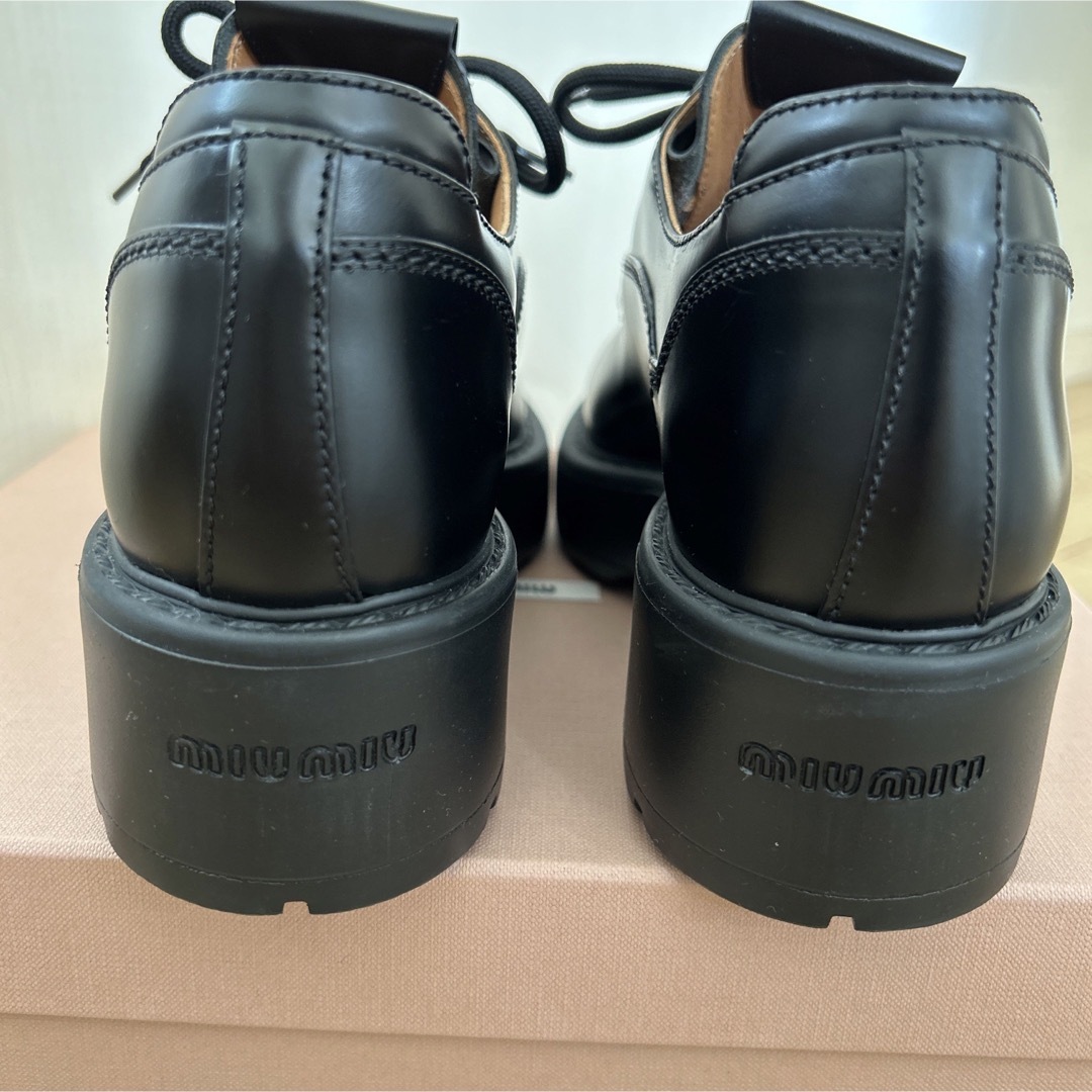 miumiu ミュウミュウ　レザー レースアップ シューズ レディースの靴/シューズ(ローファー/革靴)の商品写真