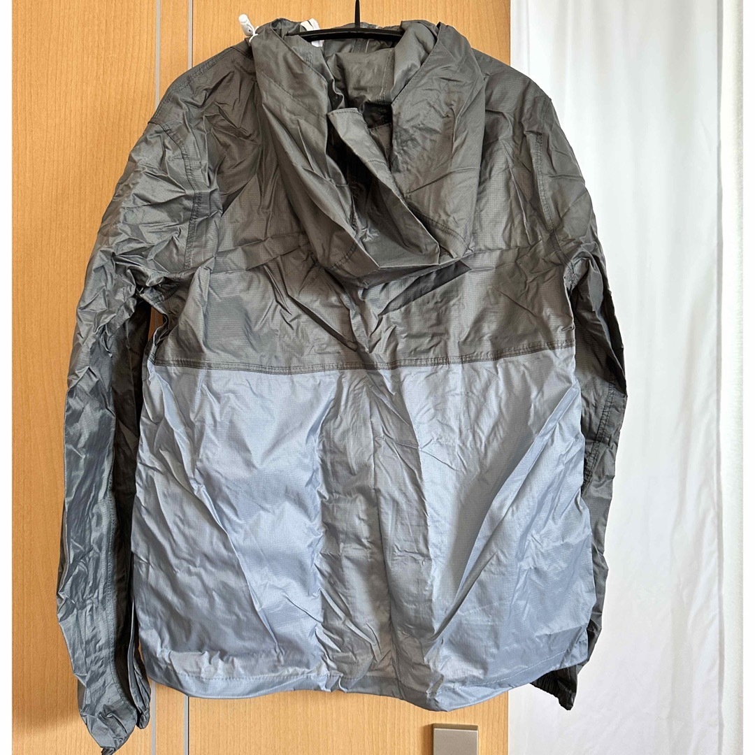 KiU(キウ)のKIU レインジャケット グレー ポーチ付き XS レディースのファッション小物(レインコート)の商品写真