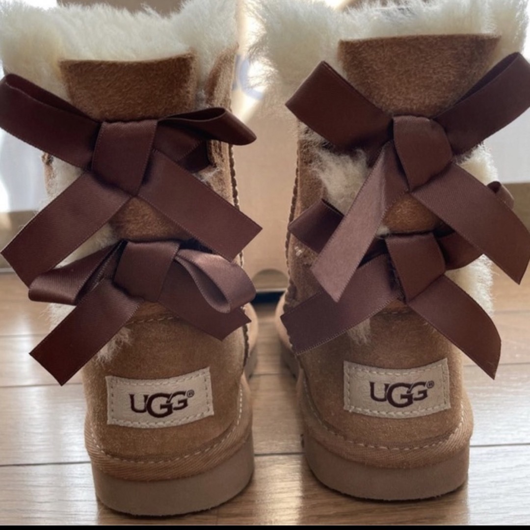 UGG(アグ)のUGG キッズ　17.5センチ　 キッズ/ベビー/マタニティのキッズ靴/シューズ(15cm~)(ブーツ)の商品写真