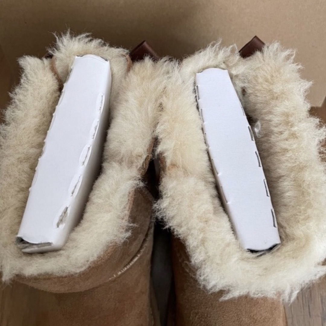 UGG(アグ)のUGG キッズ　17.5センチ　 キッズ/ベビー/マタニティのキッズ靴/シューズ(15cm~)(ブーツ)の商品写真