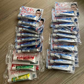 第一三共ヘルスケア クリーンデンタル Ｗ くすみケア 100g 5本　おまけ付き