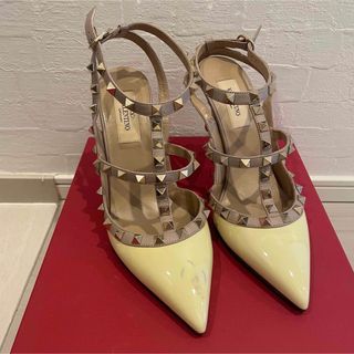 VALENTINO - ヴァレンティノ ロックスタッズ サンダル ヒールの通販 by ...