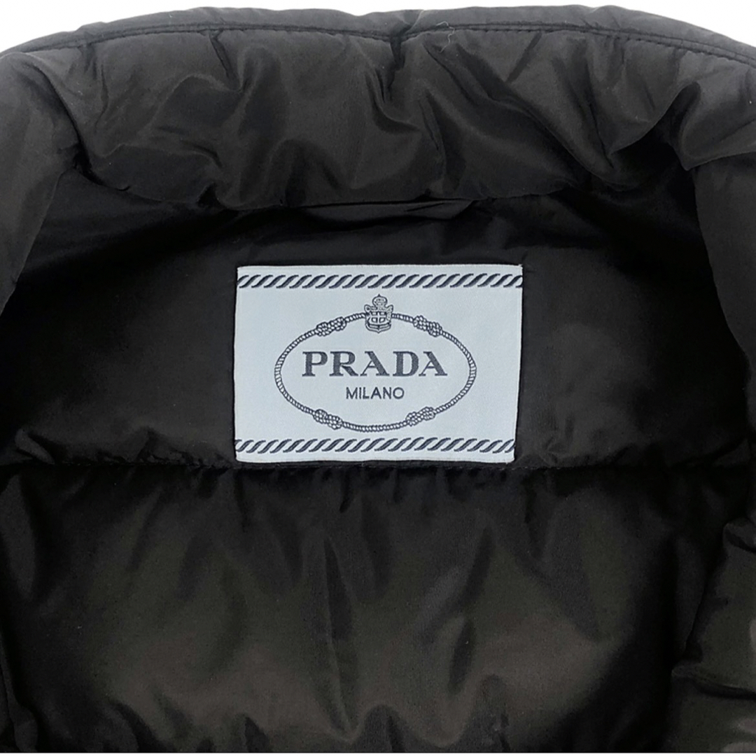PRADA(プラダ)の【美品】PRADA ダウン ジャケット サイズ42 レディースのジャケット/アウター(ダウンジャケット)の商品写真