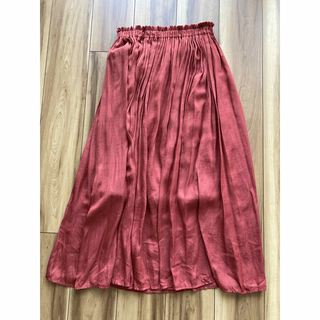オムネス(OMNES)のOMNES marle ロングスカート ギャザースカート フリーサイズ 赤色(ロングスカート)