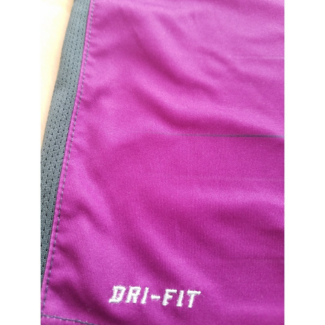 NIKE(ナイキ)のナイキ　DRI-FHT　xs　130サッカーフットサル スポーツ/アウトドアのサッカー/フットサル(ウェア)の商品写真