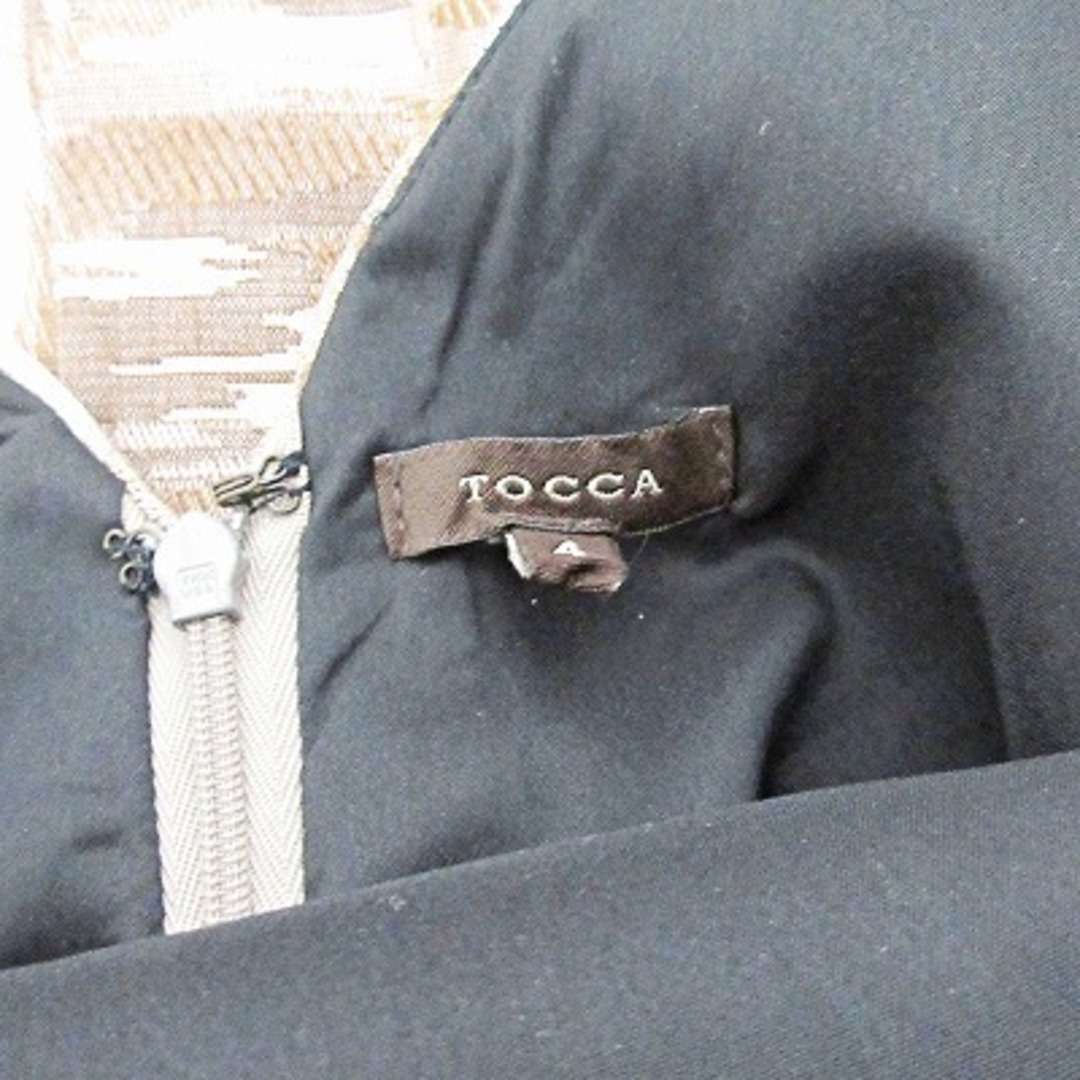 TOCCA(トッカ)のトッカ ジャガード ワンピース ノースリーブ 膝丈 ラメ 総柄 ストレッチ 4 レディースのワンピース(ひざ丈ワンピース)の商品写真