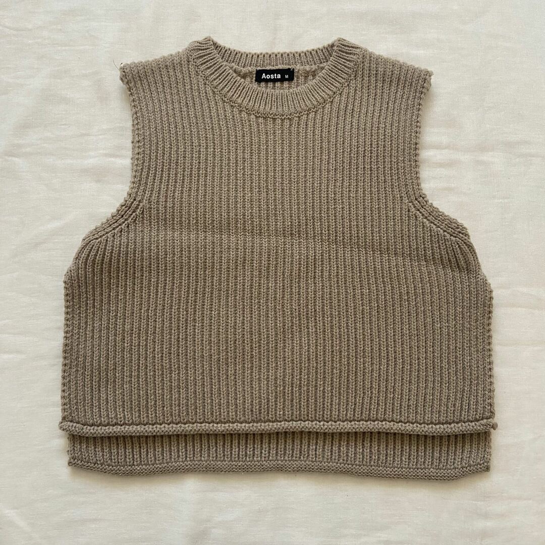 ZARA KIDS(ザラキッズ)のAosta ニットベスト　M キッズ/ベビー/マタニティのキッズ服男の子用(90cm~)(ニット)の商品写真