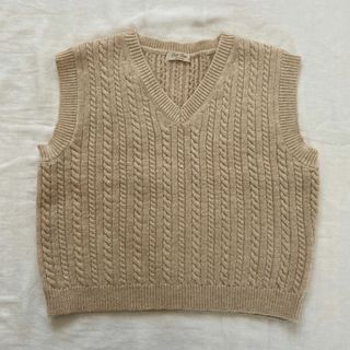 ザラキッズ(ZARA KIDS)のケーブルニットベスト　Sサイズ(ニット)