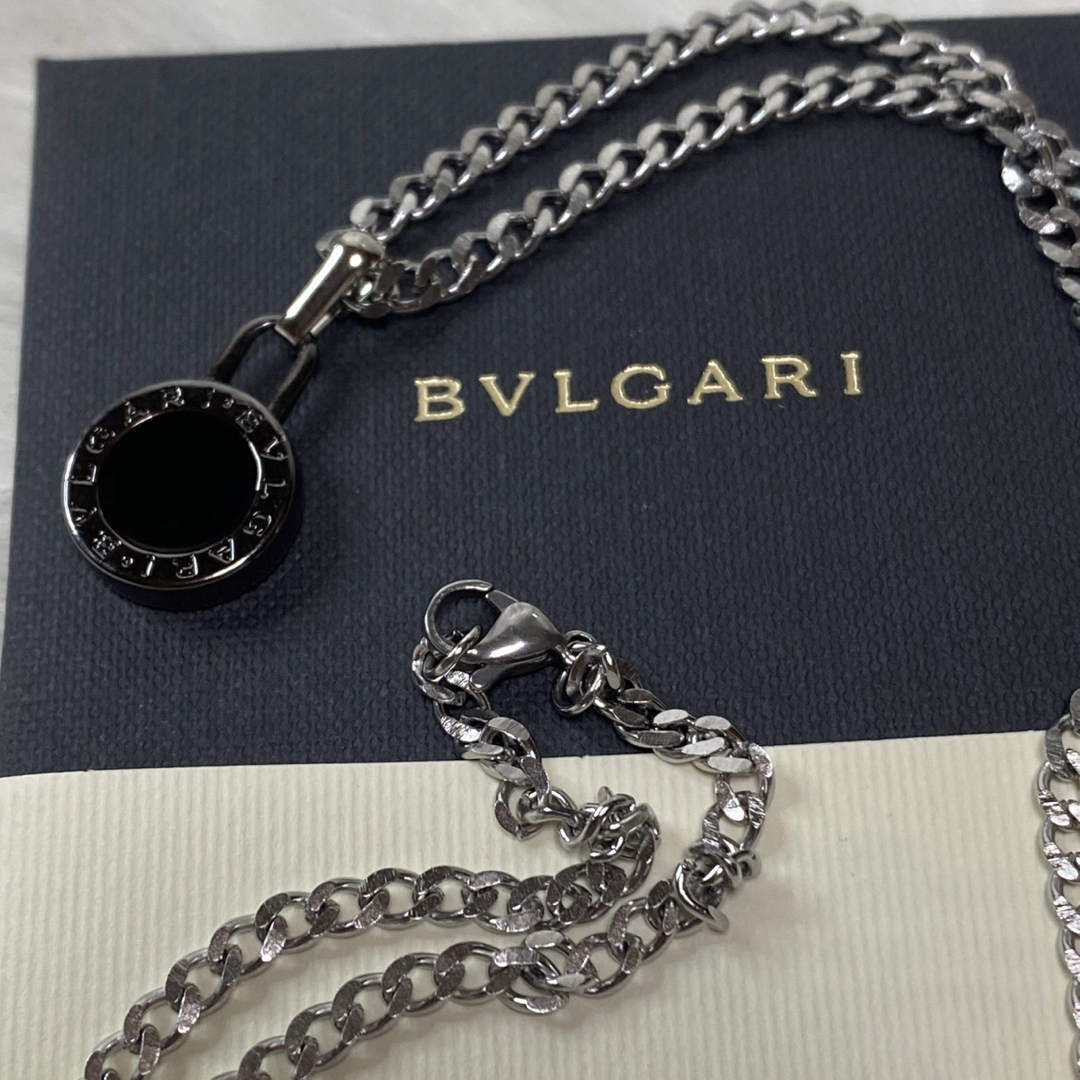 【正規新品】BVLGARI ペンダント チャーム +チェーン 革紐 ネックレス