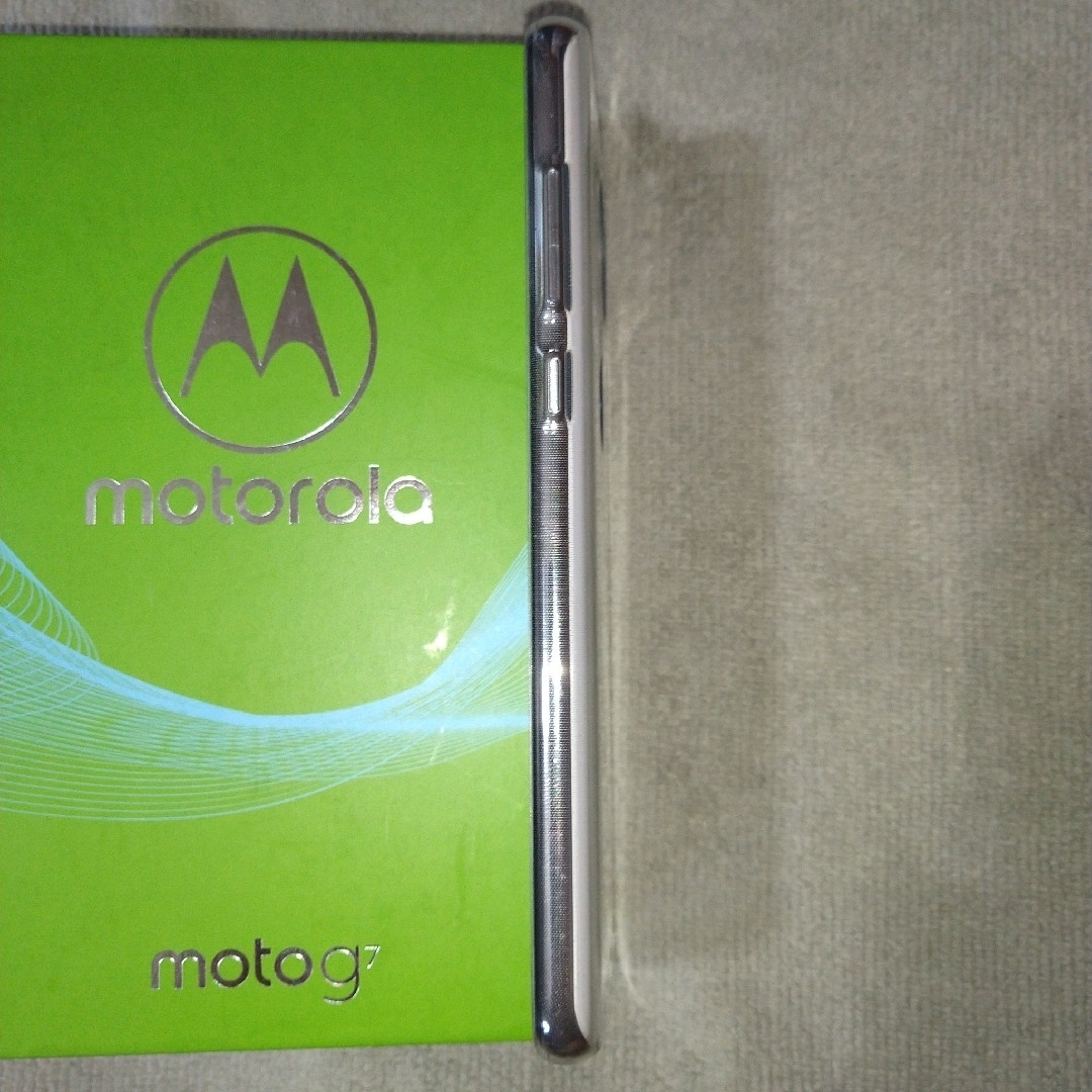 Motorola(モトローラ)の新品 moto g7 64GB SIMフリー Android13 スマホ/家電/カメラのスマートフォン/携帯電話(スマートフォン本体)の商品写真