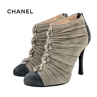 シャネル(CHANEL)のシャネル CHANEL ブーツ ショートブーツ 靴 シューズ スエード バイカラー ブーティ カメリア ココマーク(ブーツ)
