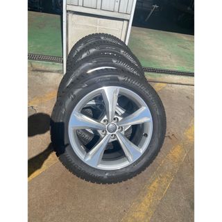 THULE ルーフキャリアセット th757 スクエアバー127㌢セット