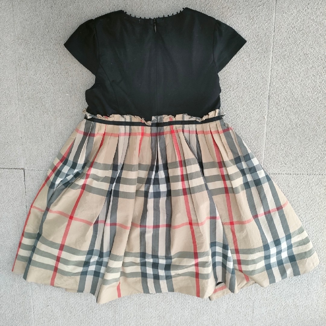 BURBERRY(バーバリー)のBURBERRY 110A ワンピース キッズ/ベビー/マタニティのキッズ服女の子用(90cm~)(ドレス/フォーマル)の商品写真