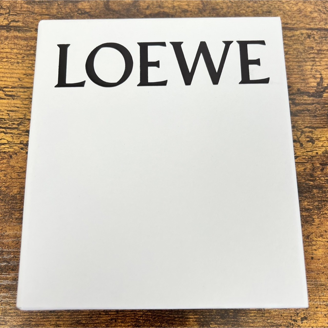 LOEWE(ロエベ)の【新品未使用】LOEWE ロエベ　クラシックレザー パズル ウォレット レディースのファッション小物(財布)の商品写真