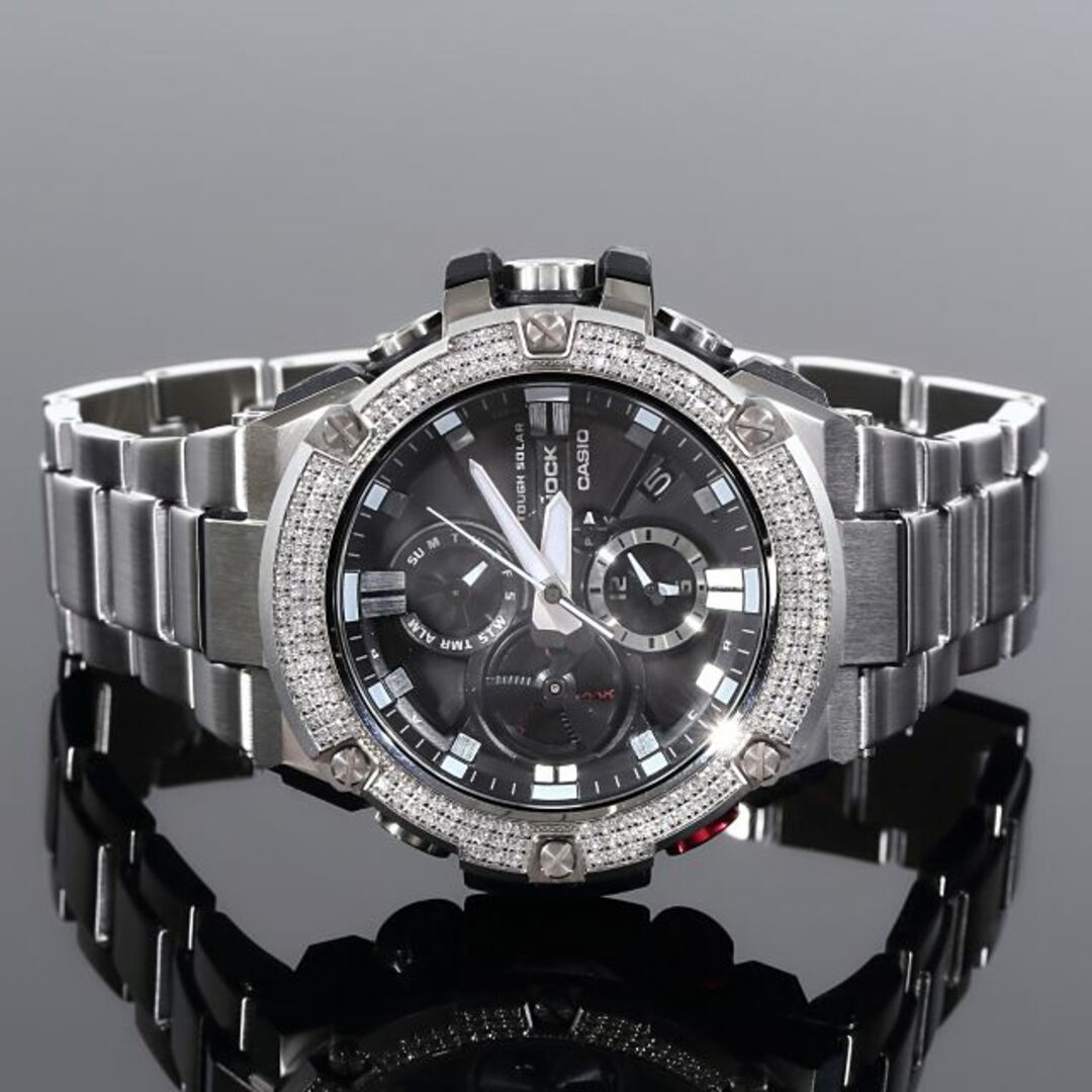 G-SHOCK(ジーショック)のG-SHOCK GST B100 メタルバンド シルバー CZダイヤ（キュービックジルコニア）カスタムベゼル ブラック文字盤 メンズの時計(腕時計(アナログ))の商品写真
