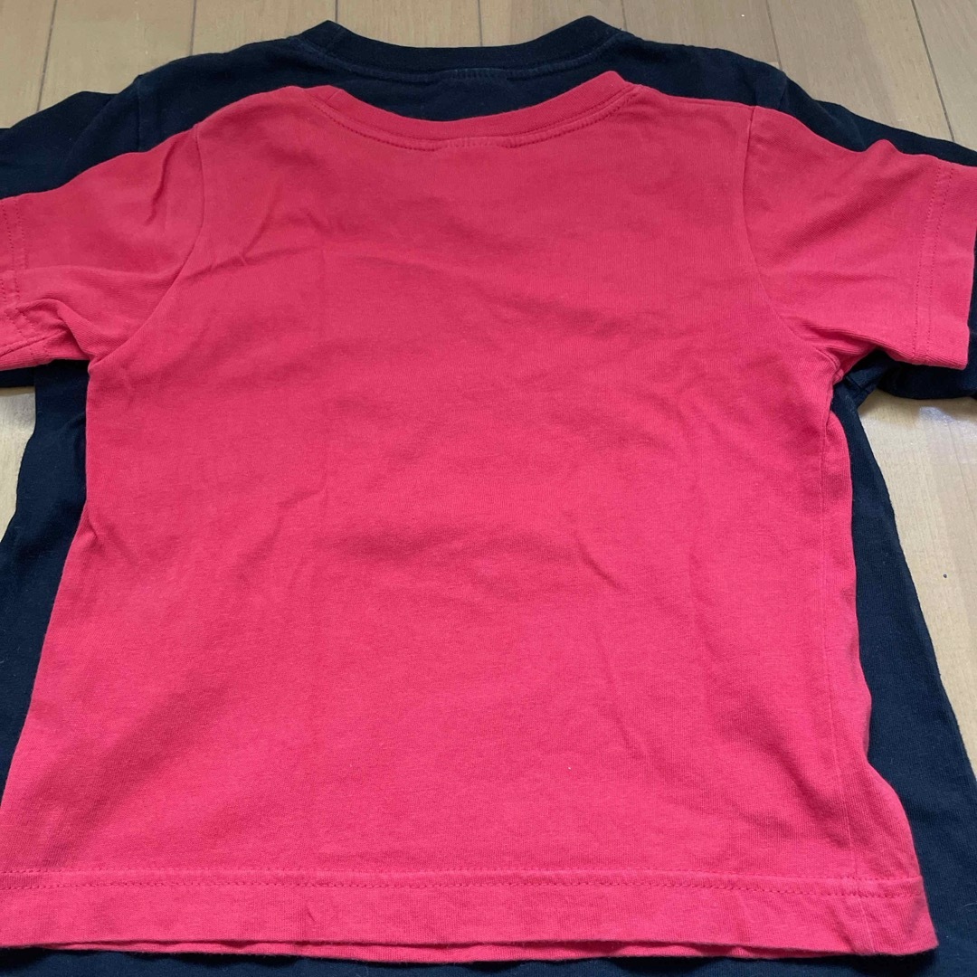 GU(ジーユー)のGUTシャツ130&100cm MARVELｱｲｱﾝﾏﾝ黒&赤　2枚セット キッズ/ベビー/マタニティのキッズ服男の子用(90cm~)(Tシャツ/カットソー)の商品写真