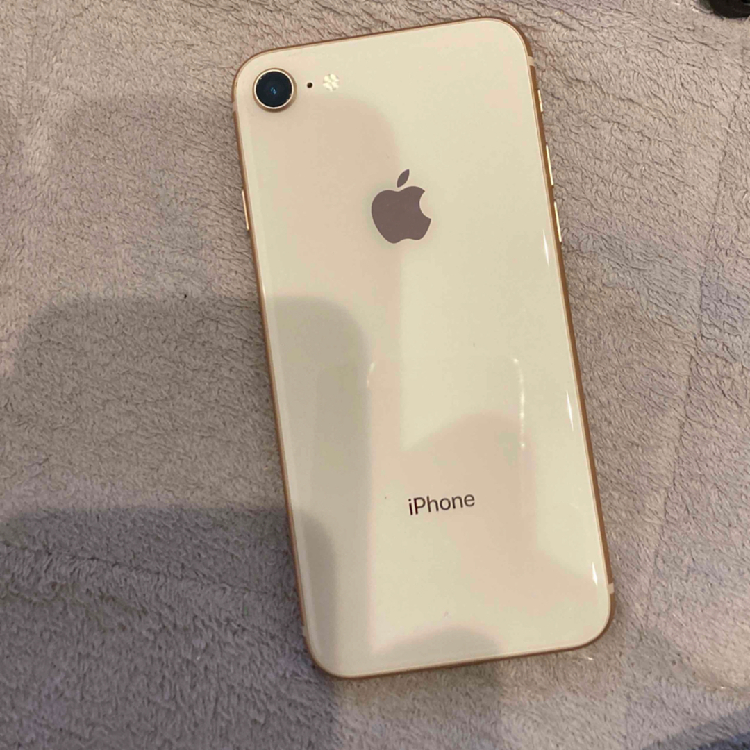 iPhone8 ピンクゴールド