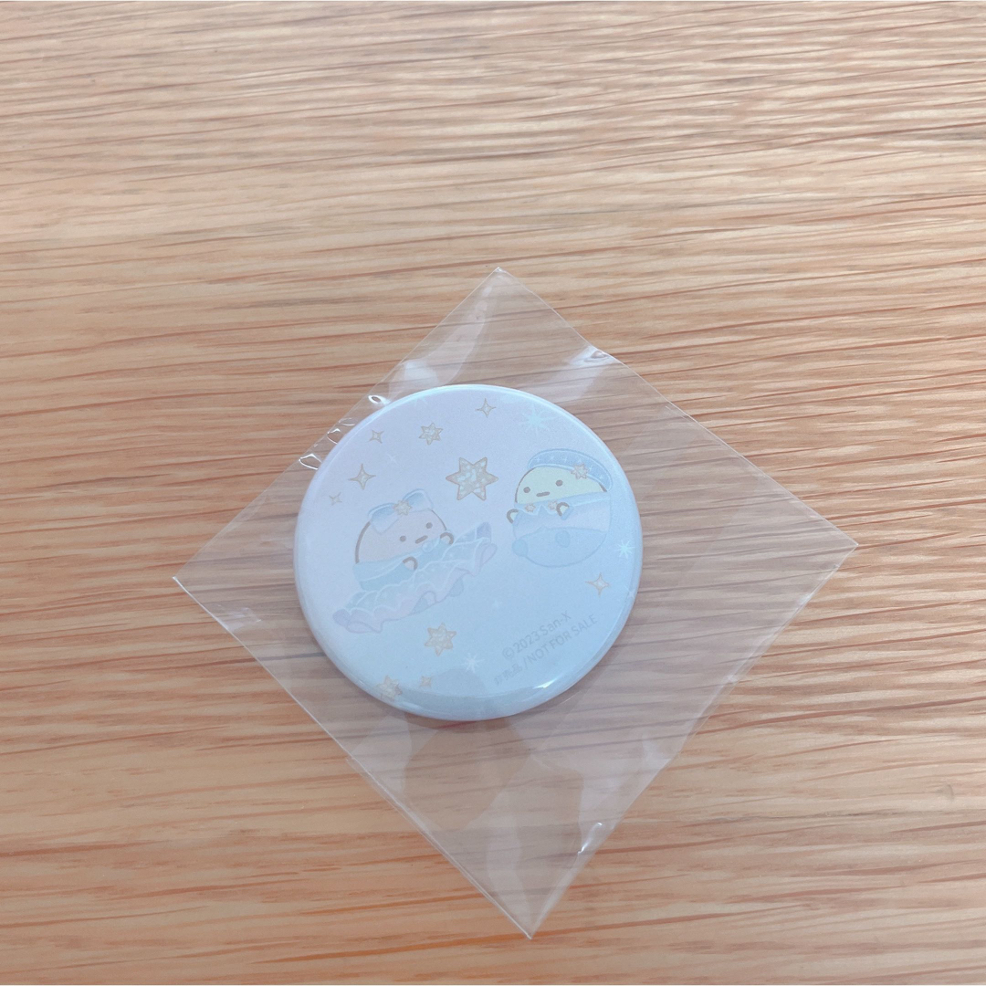 Maison de FLEUR(メゾンドフルール)のすみっコぐらし メゾンドフルール 缶バッチ たぴおか エンタメ/ホビーのおもちゃ/ぬいぐるみ(キャラクターグッズ)の商品写真