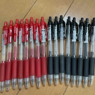 ゼブラ(ZEBRA)のzebraSARASA赤&黒ボールペン　各8本　合計16本セット(ペン/マーカー)