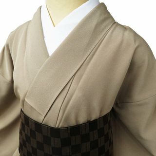 色無地 着物 中古 正絹 袷 フォーマル 紋付き 白橡色 身丈157cm 裄63.5