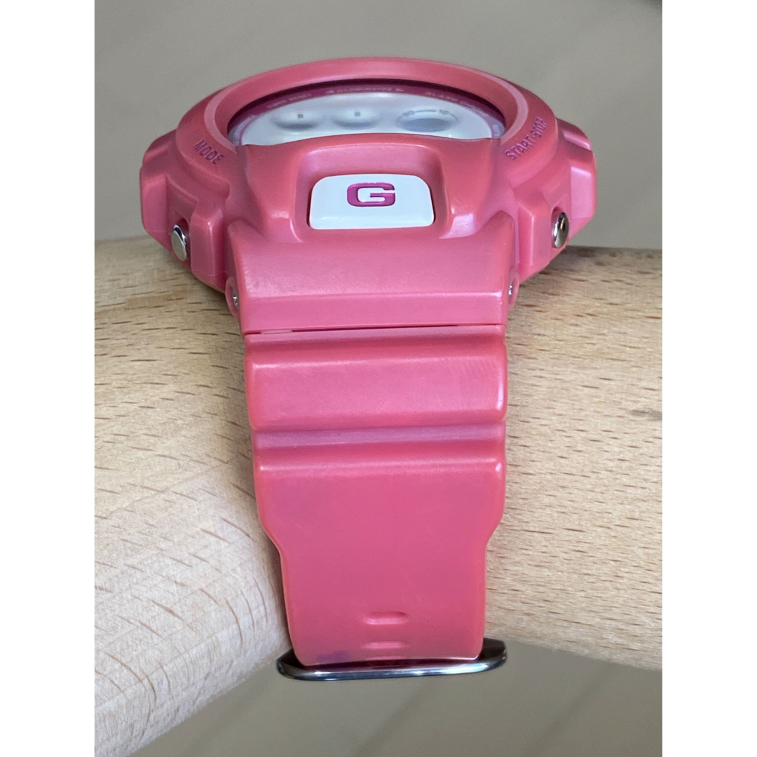 G-SHOCK(ジーショック)のG-SHOCK/限定/エイプ/DW-6900/ピンク/BAPE/コラボ/箱付 メンズの時計(腕時計(デジタル))の商品写真