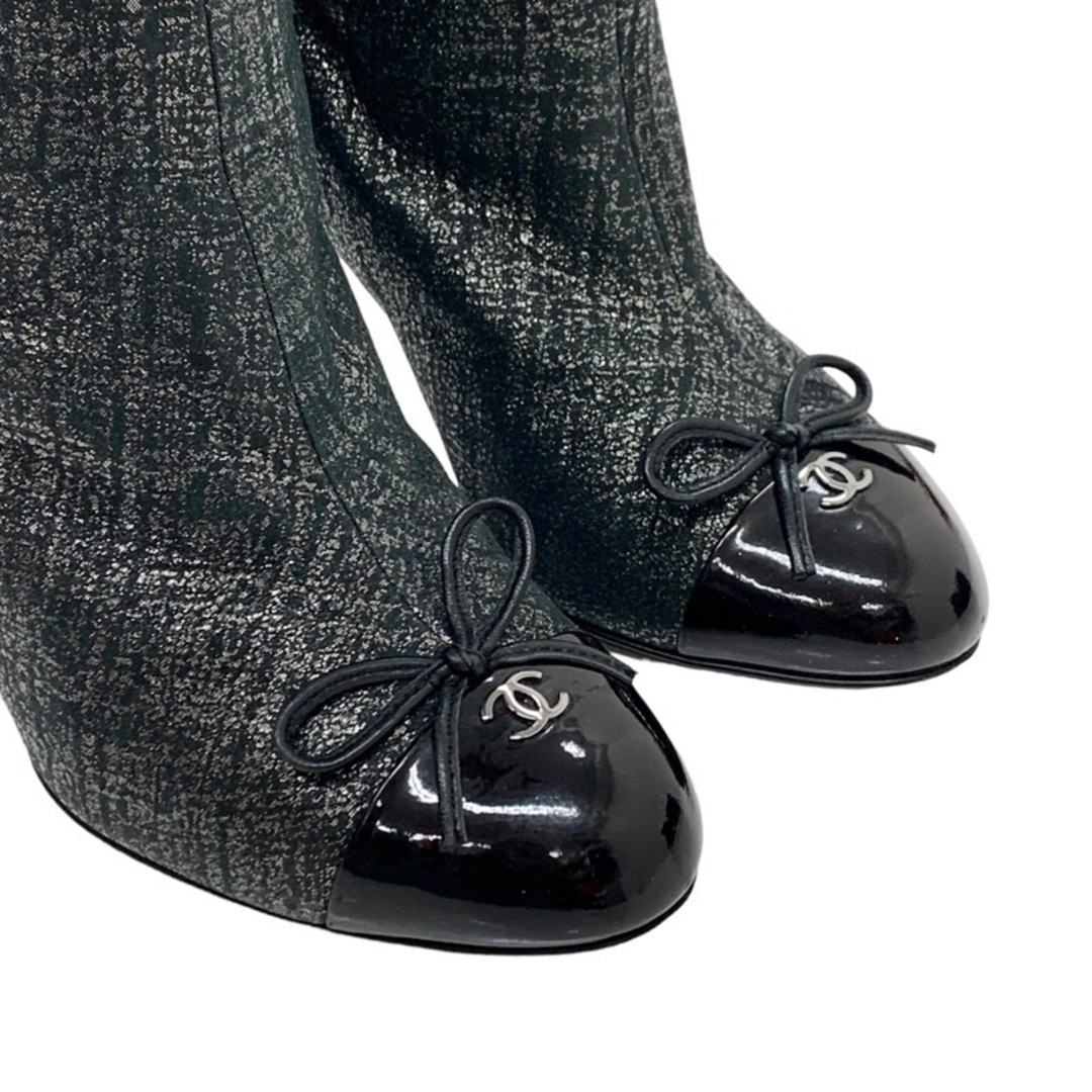 CHANEL(シャネル)のシャネル ブーツ ロングブーツ ファブリック ブラック レディースの靴/シューズ(ブーツ)の商品写真