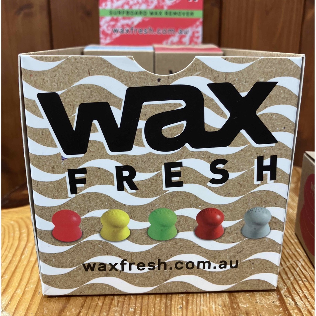 ワックスフレッシュ (WaxFresh)カラーレッド スポーツ/アウトドアのスポーツ/アウトドア その他(サーフィン)の商品写真