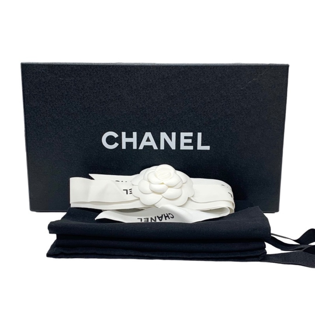 CHANEL(シャネル)のシャネル CHANEL フラットシューズ 靴 シューズ レザー パテント ブラック 未使用 バレエシューズ バレリーナ ココマーク リボン レディースの靴/シューズ(バレエシューズ)の商品写真