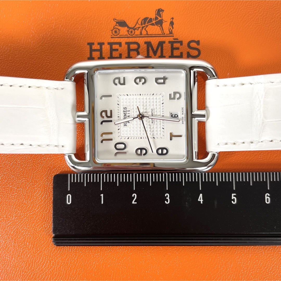 Hermes(エルメス)の【新品】希少！ケープコッドTGM アリゲーター 自動巻き 時計 メンズの時計(腕時計(アナログ))の商品写真