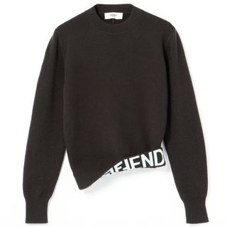 フェンディ(FENDI)のフェンディ FENDI ニット ロゴ セーター レディース 長袖 クルーネック リブニット ウール カシミヤ 2023年秋冬新作 FZX933 ANJJ F0ZQY(ニット/セーター)