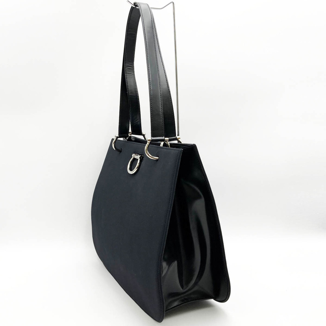 celine(セリーヌ)の美品 CELINE セリーヌ トートバッグ ガンチーニ ショルダーバッグ 肩掛け バッグ ブラック ナイロン F87/1 レディース ファッション USED 【中古】 レディースのバッグ(トートバッグ)の商品写真