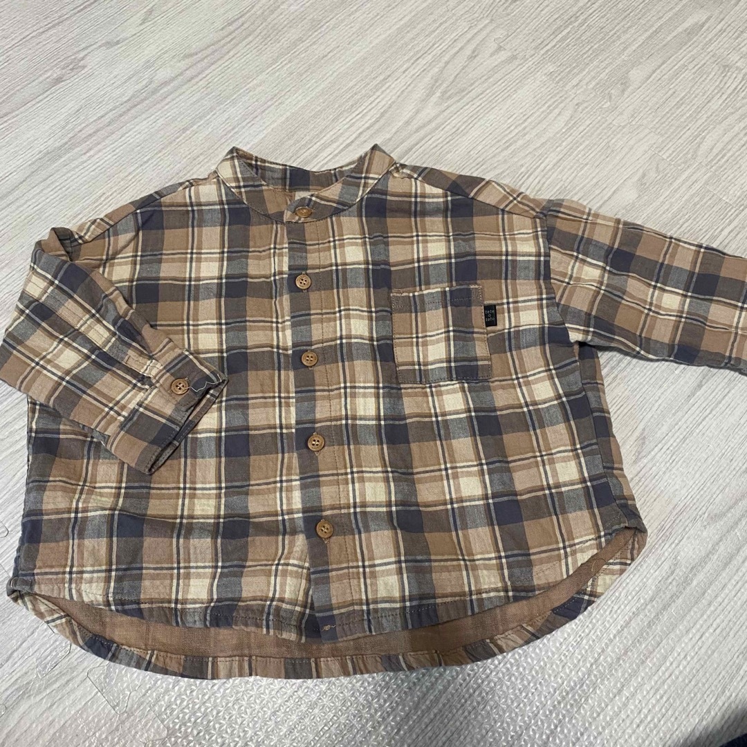 futafuta(フタフタ)のチェックシャツ　95㎝ キッズ/ベビー/マタニティのキッズ服男の子用(90cm~)(ブラウス)の商品写真