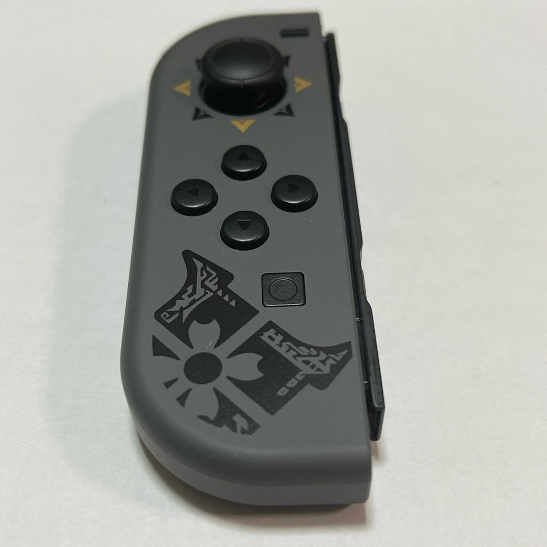 Joy-Con　 左　モンハン　グレー　ニンテンドースイッチ エンタメ/ホビーのゲームソフト/ゲーム機本体(家庭用ゲーム機本体)の商品写真