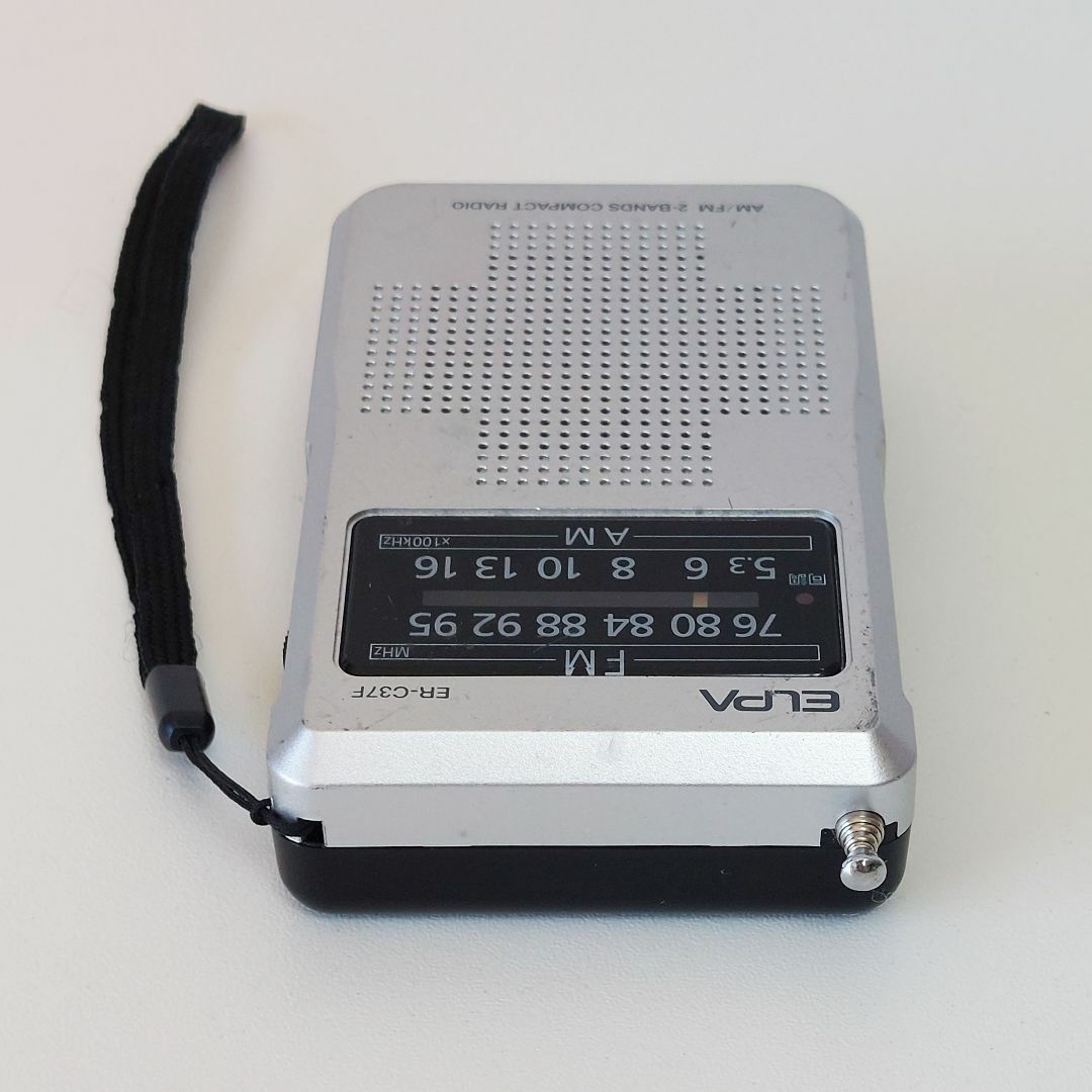ELPA(エルパ)のELPA エルパ ER-C37F 携帯ラジオ AM/FMポケットラジオ 朝日電気 スマホ/家電/カメラのオーディオ機器(ラジオ)の商品写真