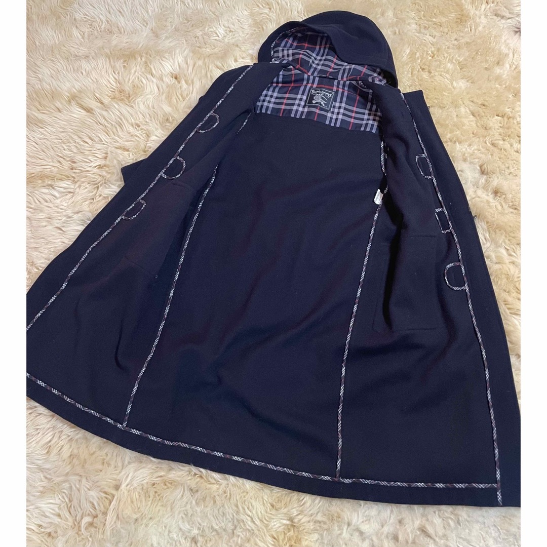 BURBERRY(バーバリー)の【美品】BURBERRY   バーバリー　ダッフルコート  ネイビー  レディースのジャケット/アウター(ダッフルコート)の商品写真