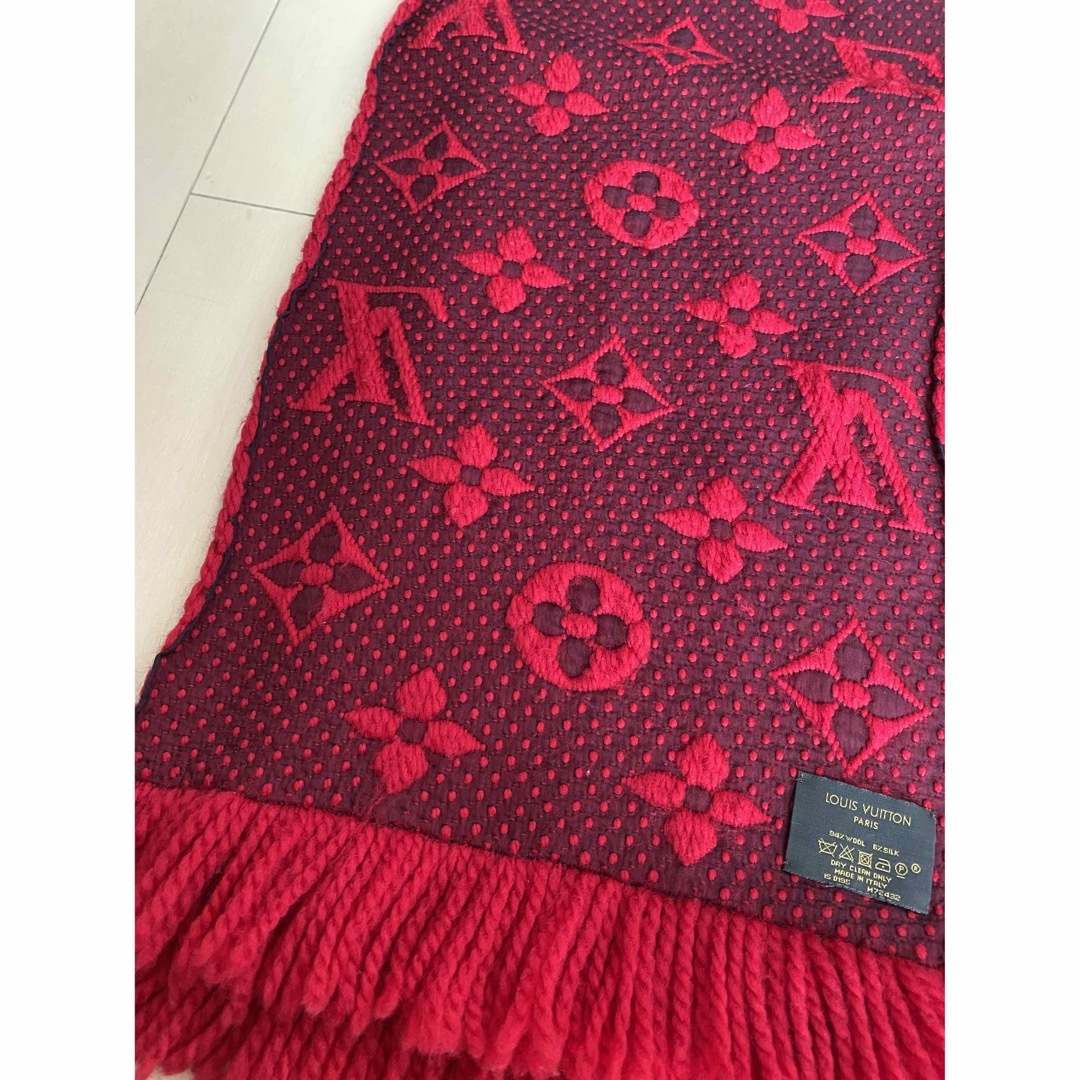 Q085 美品 ルイヴィトン マフラー ロゴマニア ルビー-