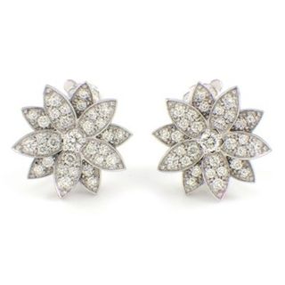 ヴァンクリーフアンドアーペル(Van Cleef & Arpels)のヴァンクリーフ＆アーペル Van Cleef & Arpels ピアス ロータス スモール VCARO96B00 62ポイント ダイヤモンド 0.93ct K18WG 【箱・保付き】 【中古】(ピアス)