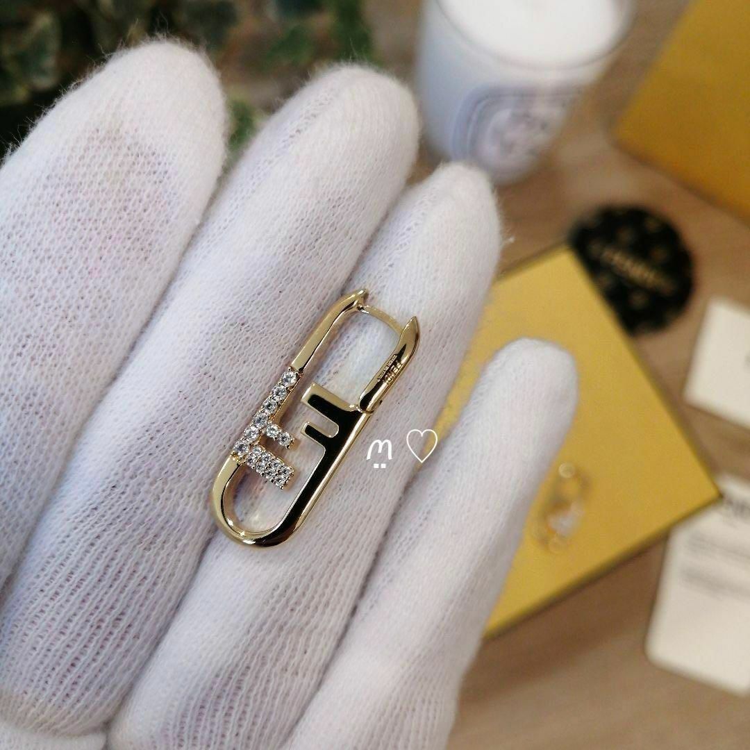 FENDI フェンディ オーロックピアス ゴールド クリスタル 現行販売品