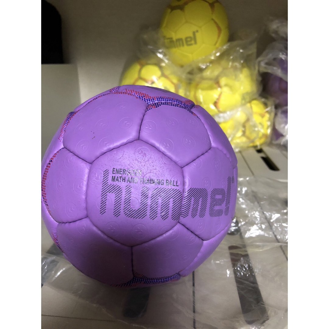 hummel(ヒュンメル)の【ハンドボール】ヒュンメル（Hummel ）３号球　Energizeパープル スポーツ/アウトドアのスポーツ/アウトドア その他(その他)の商品写真