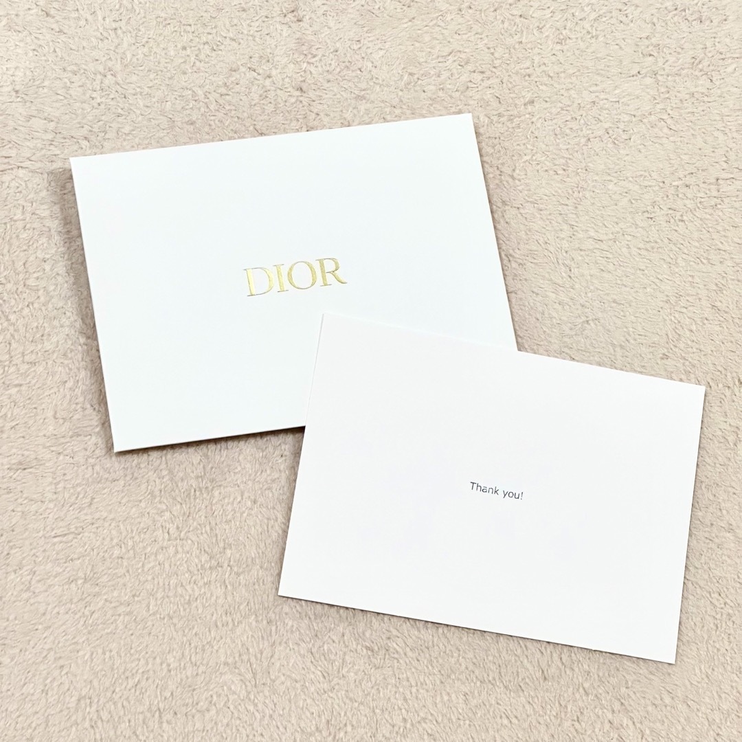 Christian Dior(クリスチャンディオール)の新品☆Dior 2023 ホリデー限定 ギフトボックス 大サイズ カード付 エンタメ/ホビーのコレクション(ノベルティグッズ)の商品写真